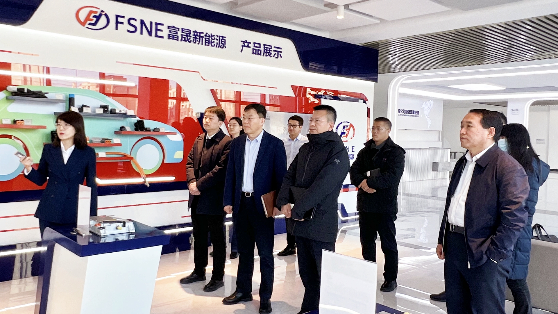 一汽戰(zhàn)略、股權(quán)領(lǐng)導(dǎo)蒞臨富晟集團(tuán)調(diào)研指導(dǎo).jpg